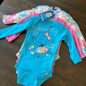 GERBER 5 Pack Long Sleeve Onesies ✨0-3m✨